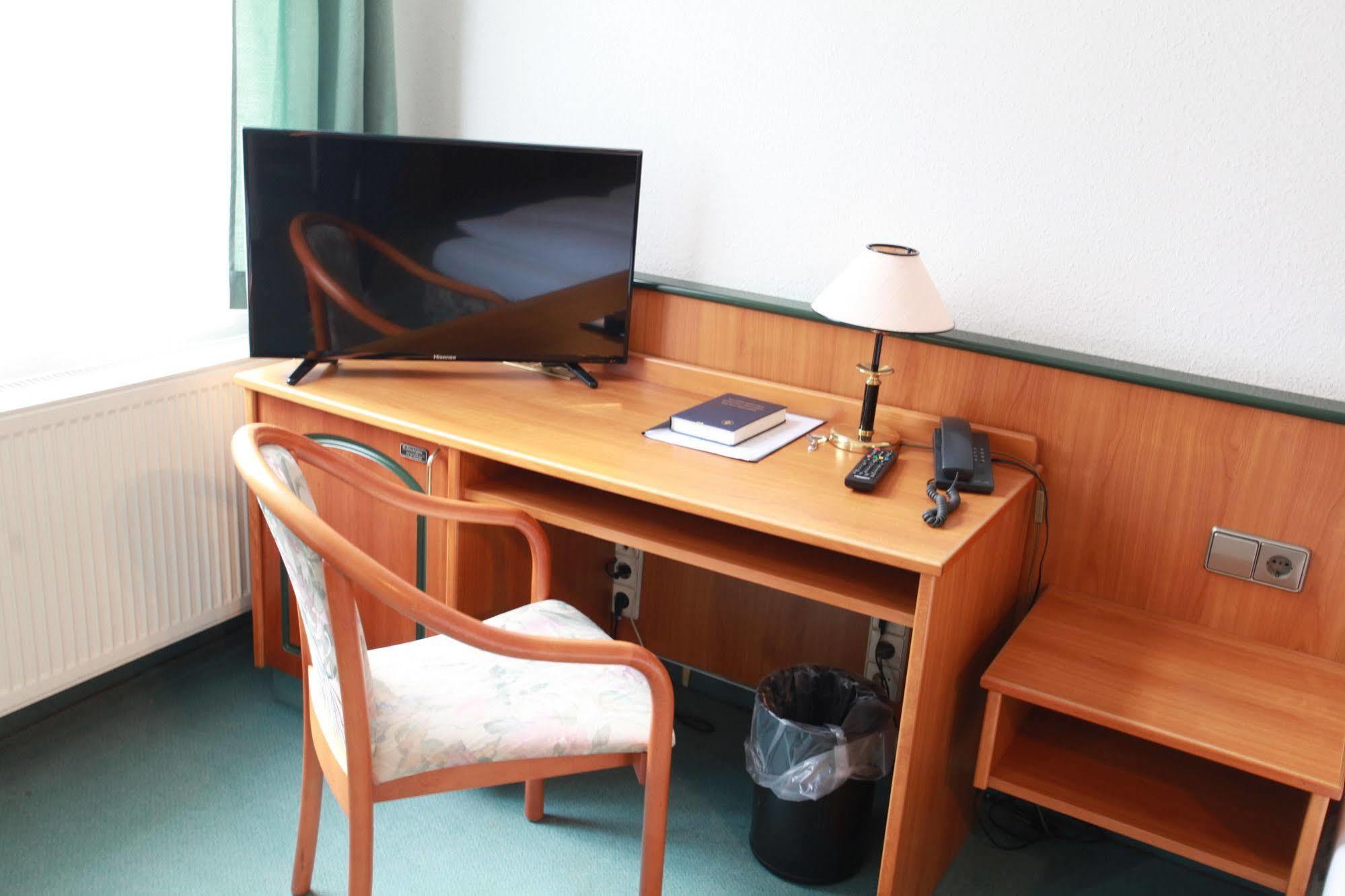 Hotel De Saxe Leipzig Bagian luar foto